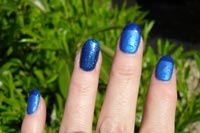 Gelish Ocean Wave with Wiggle fingers on tip with matte effect and glossy drips - Click here to enlarge this image
